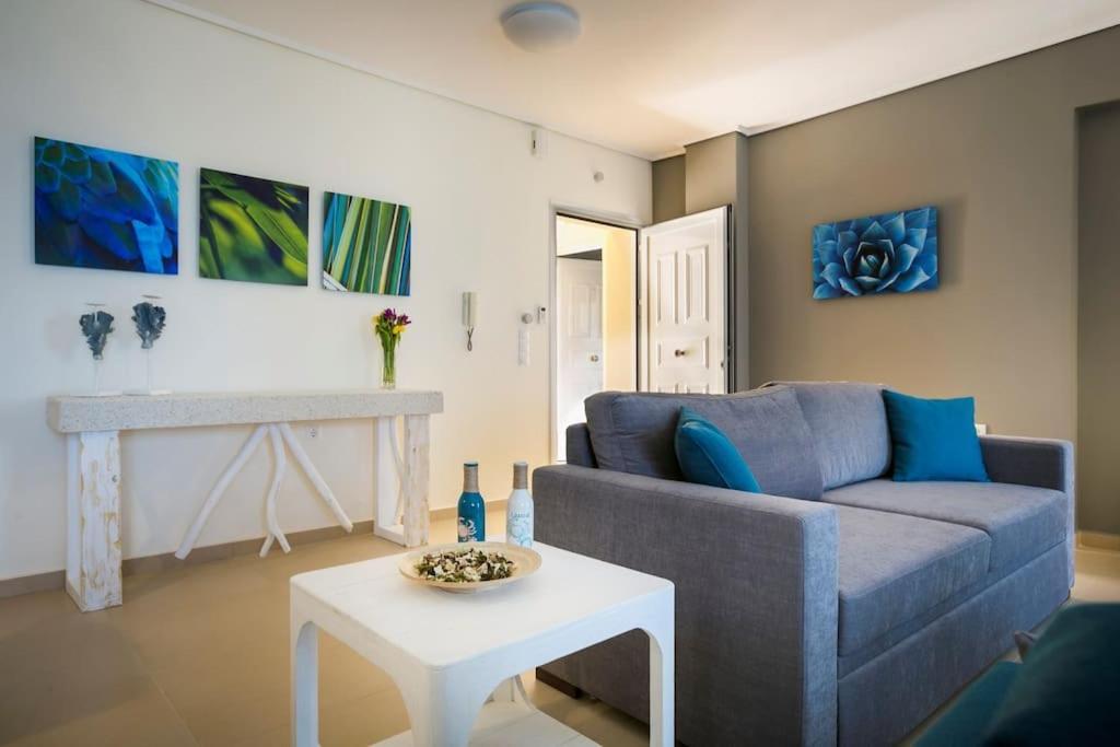 קרבומילוס Eucalyptus Suite Sea View מראה חיצוני תמונה
